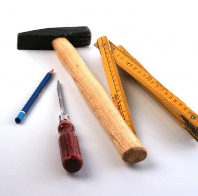 Do-it-yourself: Kleine Reparaturen in der ersten Wohnung selbst durchführen